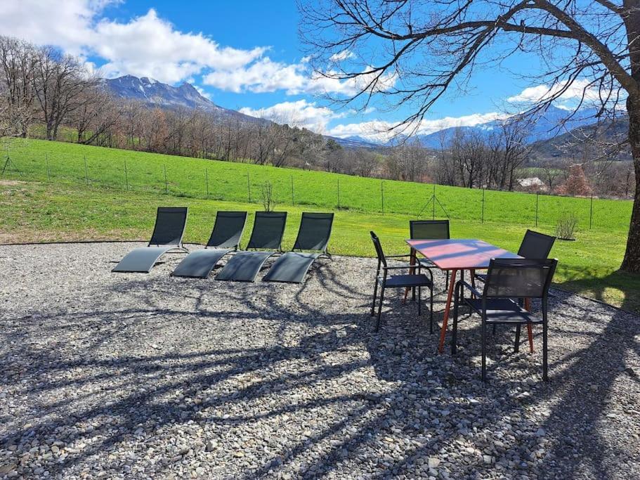 Appartement Beau Soleil La Bâtie-Neuve Exterior foto